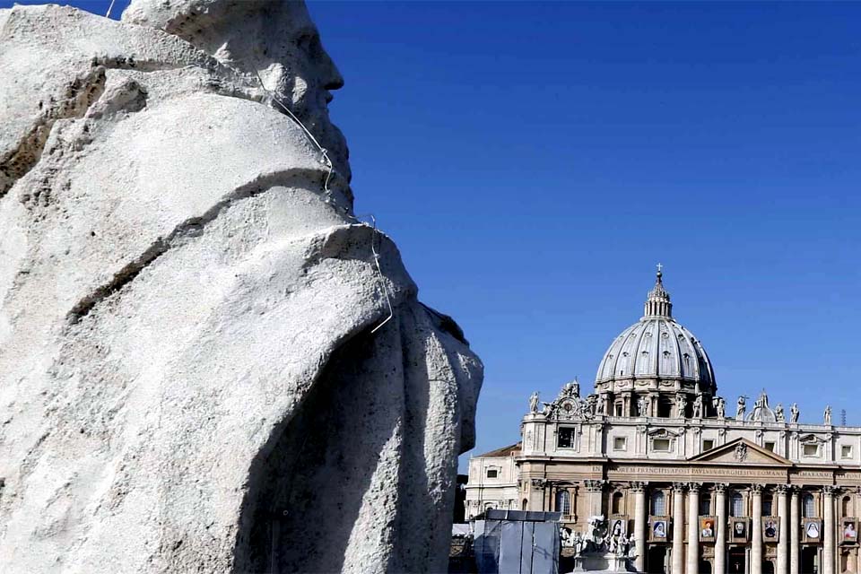 Vaticano encerra investigações sobre desparecimento de jovem em 1983