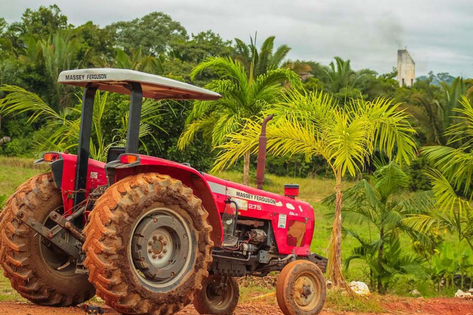 Decreto 26.061 oferece apoio a serviços de mecanização agrícola para agricultores familiares de Rondônia