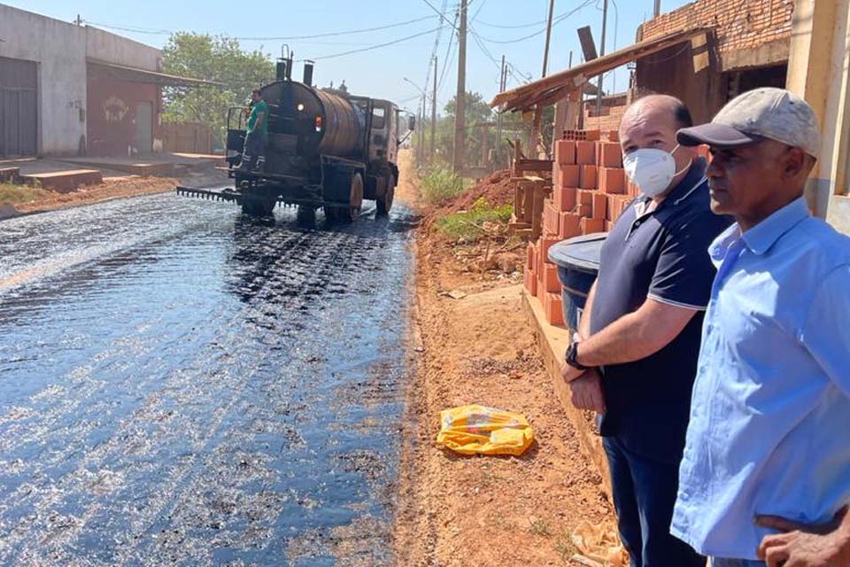 Edwilson Negreiros acompanha serviços da Prefeitura de Porto Velho no Bairro Aparecida