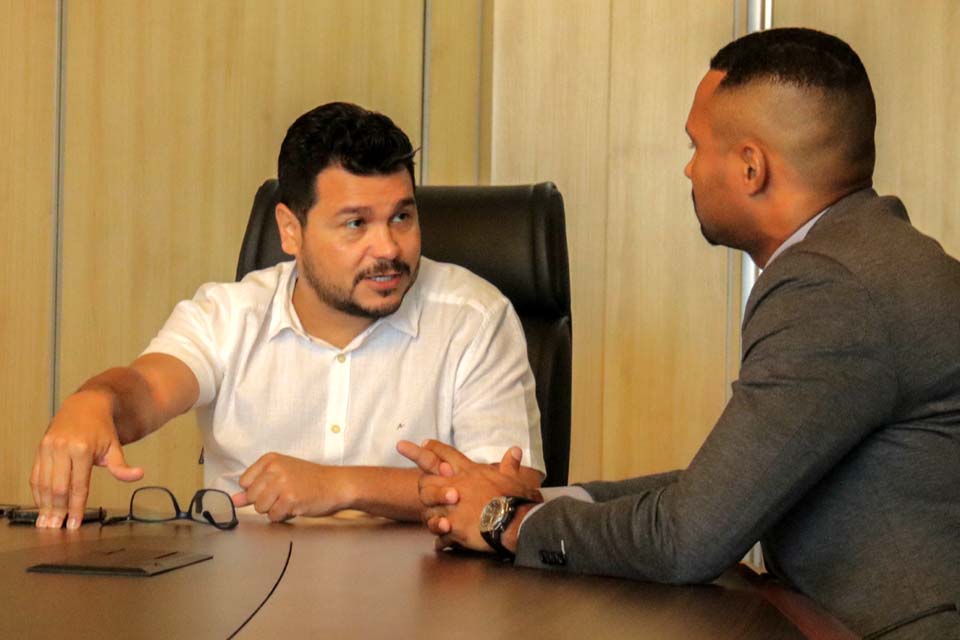 Amadorzão, Expovel e Flor do Maracujá são debatidos na presidência da Assembleia Legislativa 