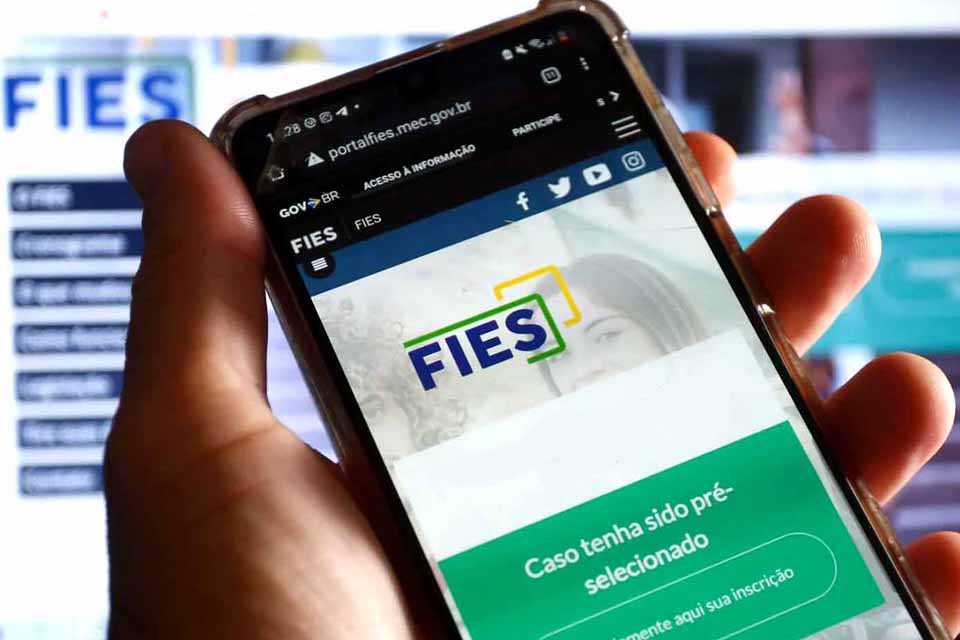 Finalização de inscrição no Fundo de Financiamento Estudantil começa nesta quarta-feira