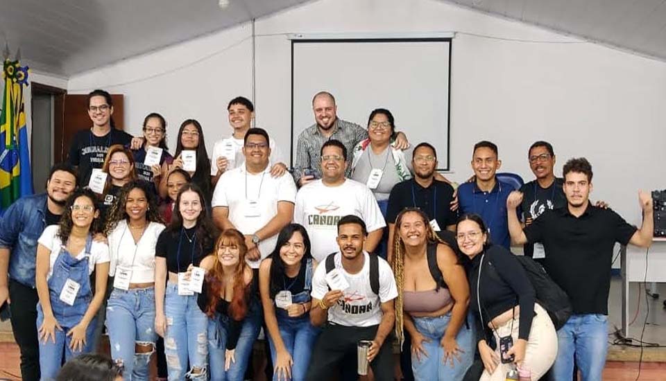 Estudantes de Jornalismo da Unir celebram excelência de ensino no encerramento do II Canoar