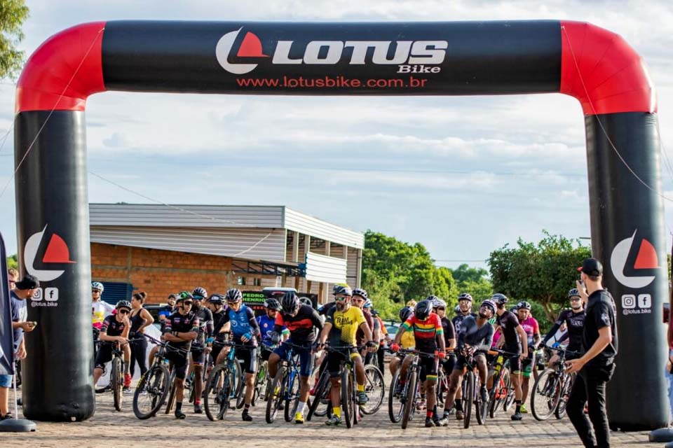 Pimenta Bueno realizado o 1° Nilzoberto Race Fast de ciclismo com participação de atletas da região