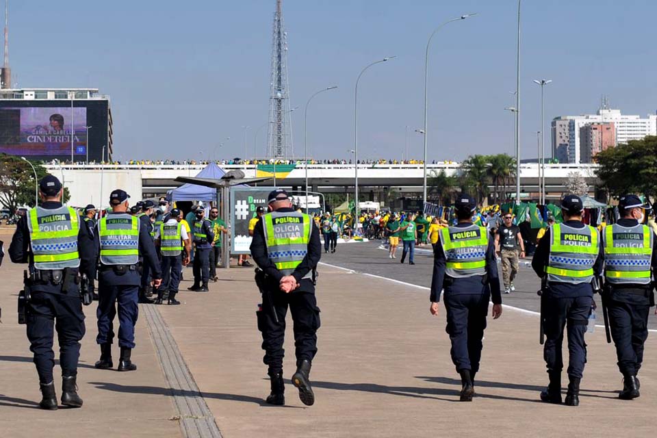 Câmara aprova PL que trata de normas gerais para policias militares