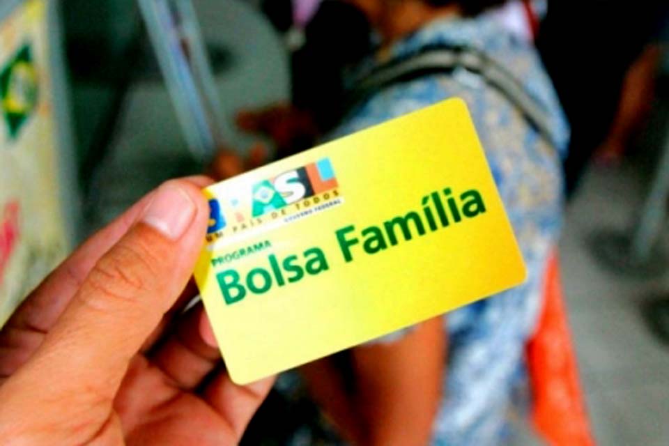 Mais de 2 mil famílias precisam atualizar o cadastro do bolsa família entre outros benefícios; prazo é de 30 dias