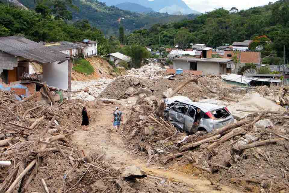 Portaria prevê experiência-piloto de perícias médicas a distância