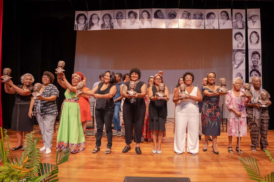 Prefeitura de Porto Velho e parceiros realizam preparativos para a entrega do “Prêmio Mulheres Negras, que escreveram história”