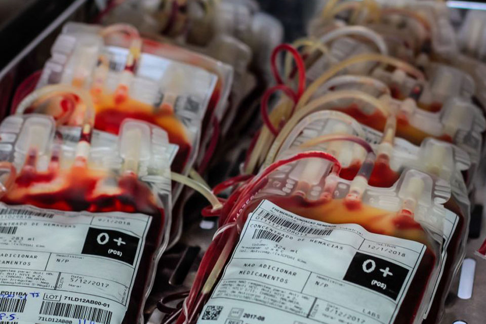 Com estoque em baixa, Fhemeron pede à população que faça doação de sangue para salvar vidas