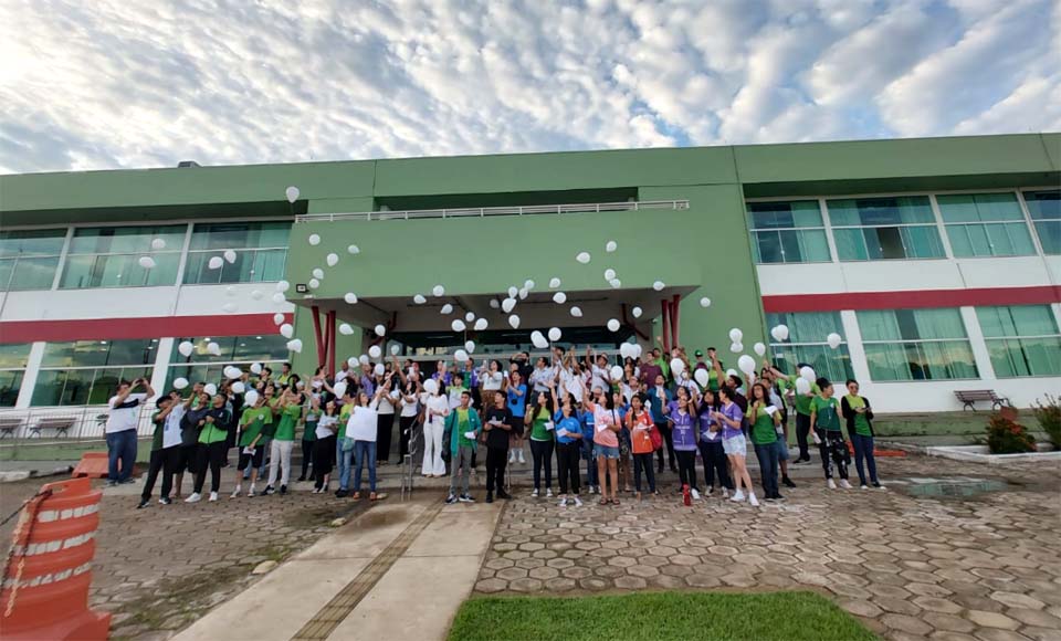 Professores e alunos participam de palestras e Ato pela Paz no Campus Calama