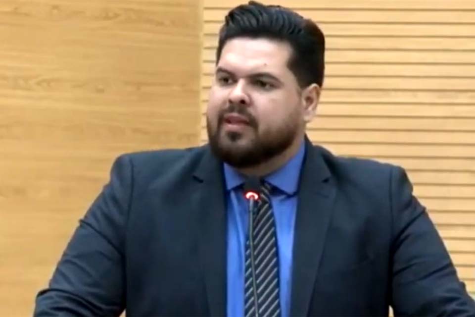 Ação do deputado Jean Oliveira garante pavimentação asfáltica no centro de Rolim de Moura