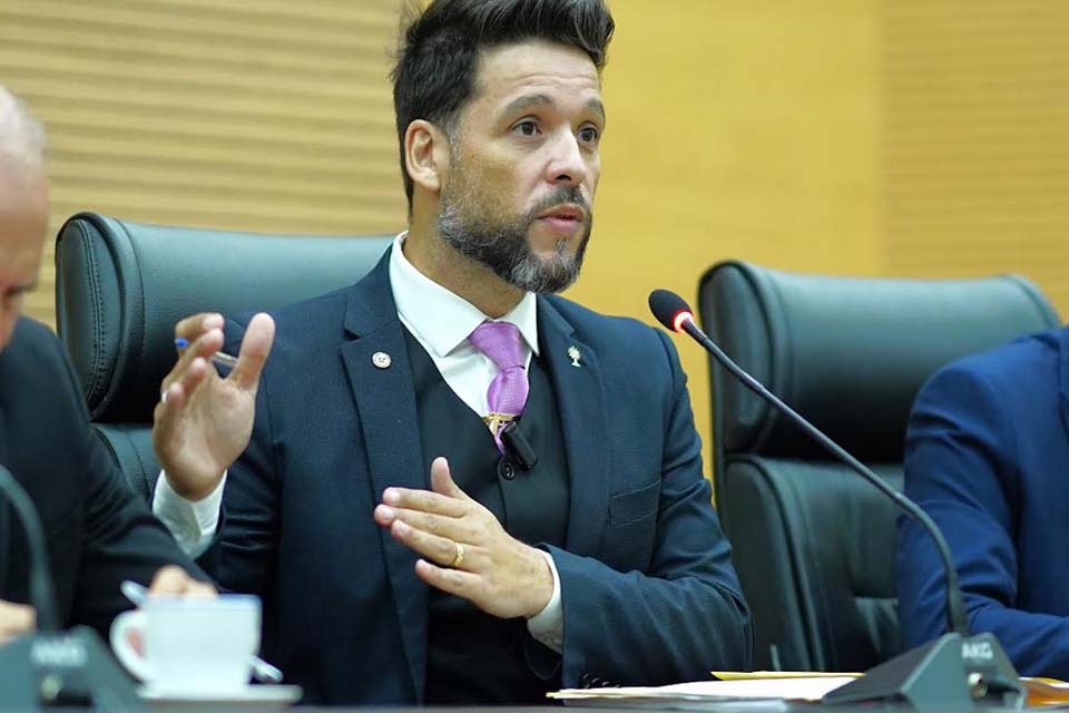 Deputado Camargo pede mais investimentos do governo do estado para a cafeicultura