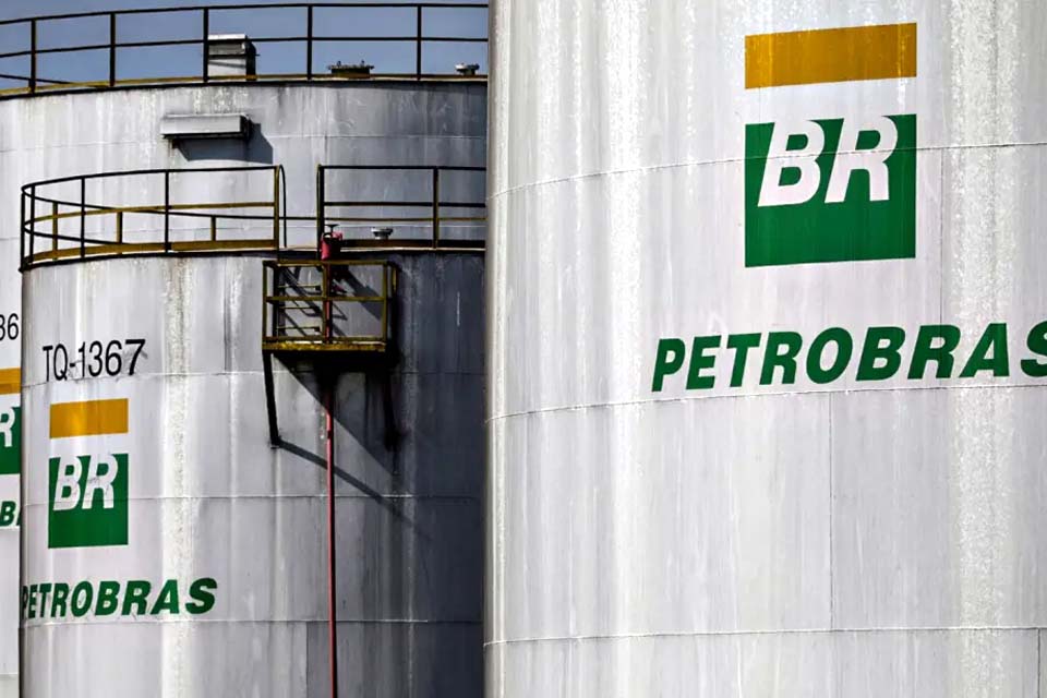 Alta de 19% no gás natural da Petrobras para distribuidoras já está em vigor