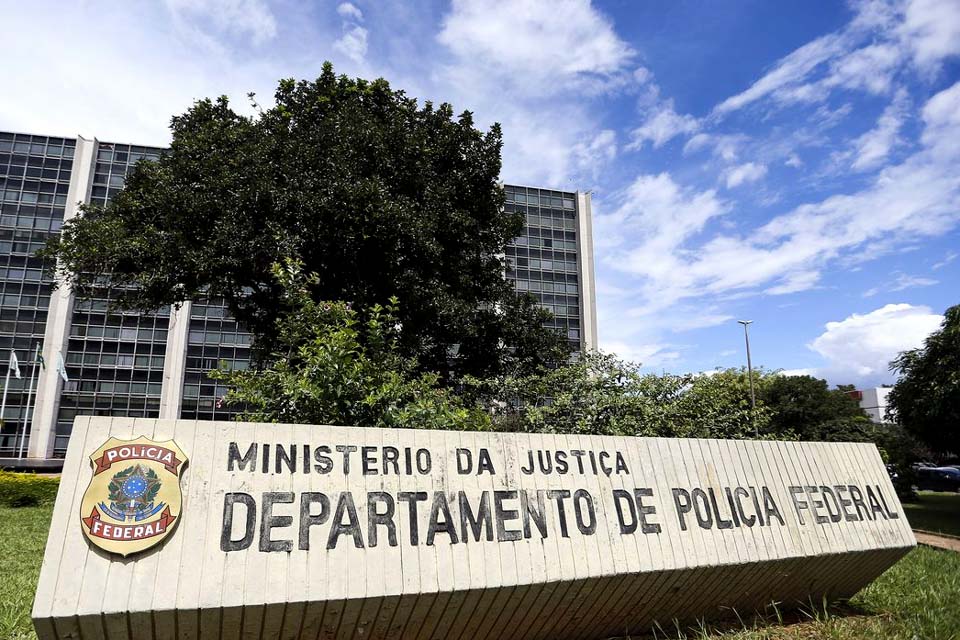 PF desarticula esquema de lavagem de dinheiro do tráfico internacional