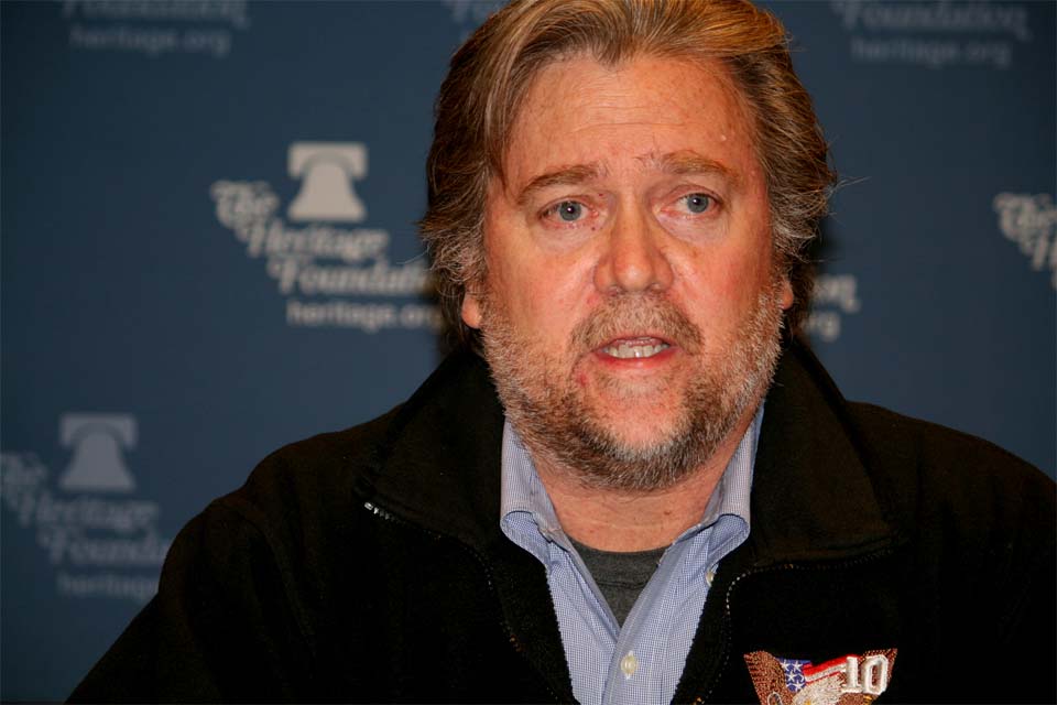 Steve Bannon se entrega em Nova York