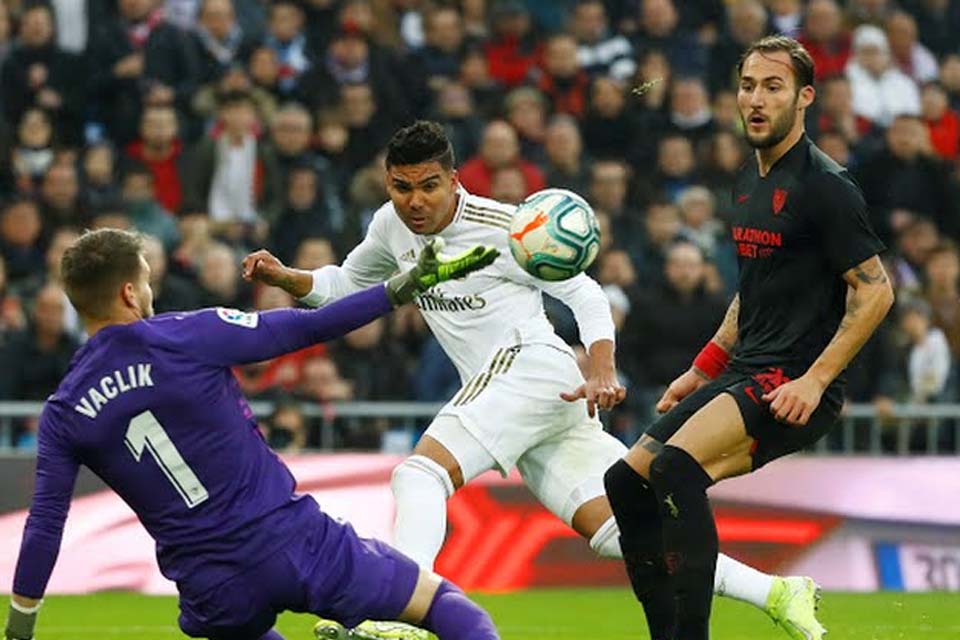 VÍDEO - Casemiro marca dois e Real Madrid vence o Sevilla; Gols e Melhores Momentos