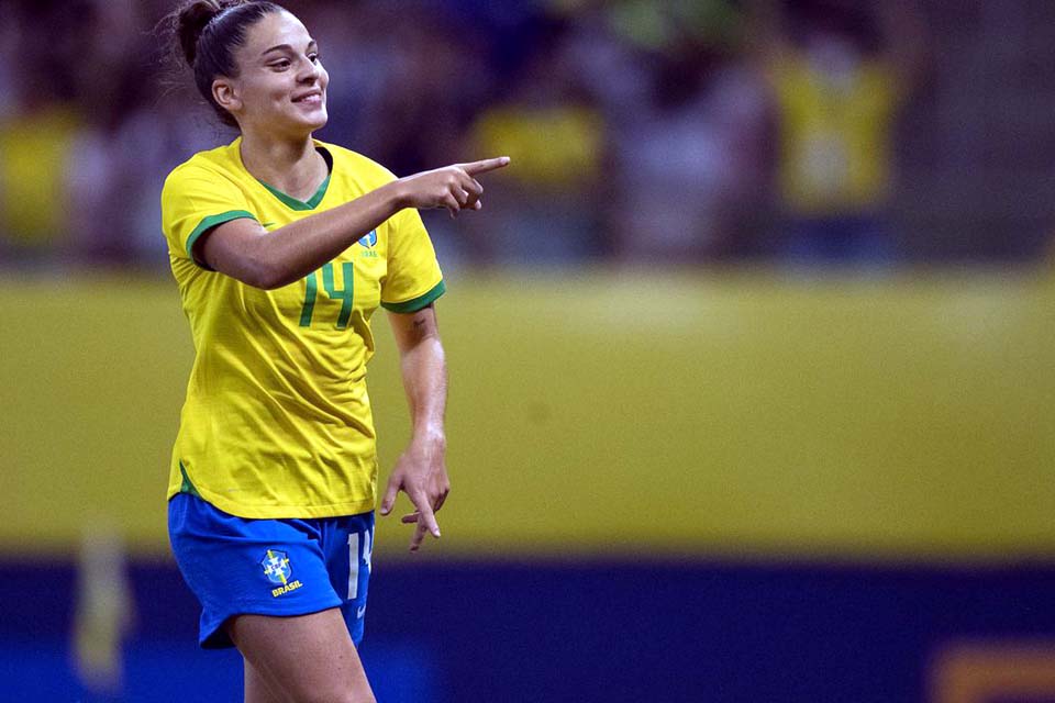 Rondonienses se apresentam em clube de futebol feminino do Paraná