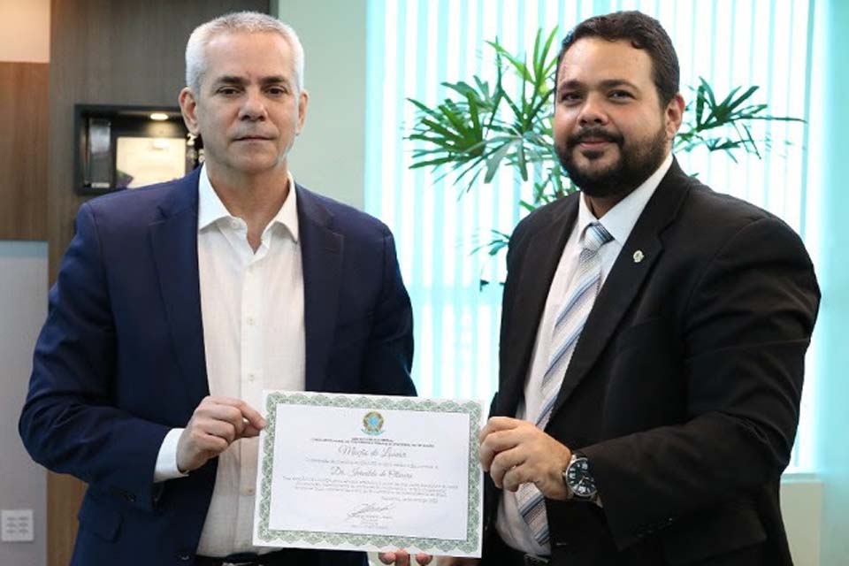 MP recebe homenagem do Conselho Regional de Fisioterapia e Terapia Ocupacional de Rondônia e Acre