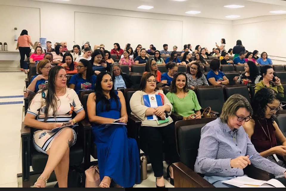 ESMPRO realiza curso com professores do AEE da Rede Municipal de Ensino