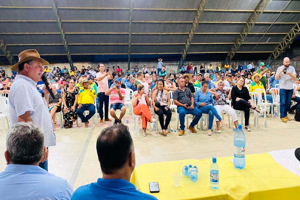 Deputado Pedro Fernandes fortalece ações em Buritis ao lado do deputado Lucas Torres