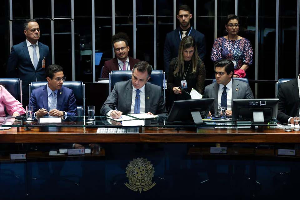 Congresso promulga mudança sobre perda de nacionalidade brasileira