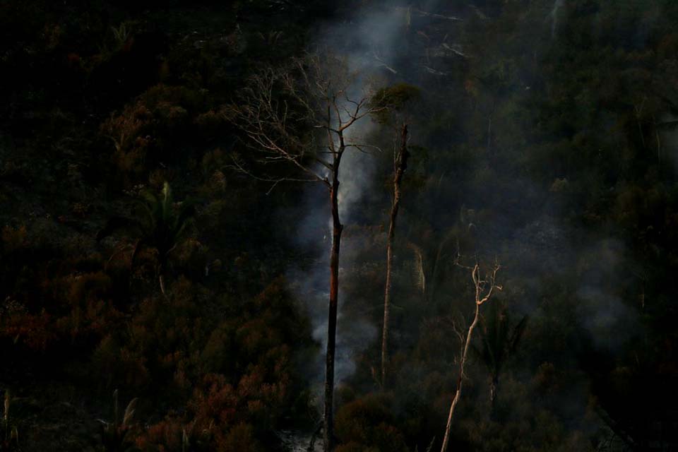 Força-tarefa para combate a incêndios na Amazônia será ampliada