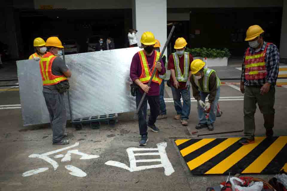 Universidade de Hong Kong esconde homenagem às vitimas do massacre da Praça da Paz Celestial