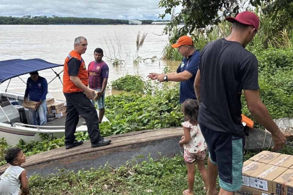 Defesa Civil leva hipoclorito de sódio para comunidades ribeirinhas