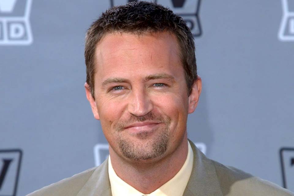 Sem herdeiros, Matthew Perry deixa fortuna de R$ 600 milhões