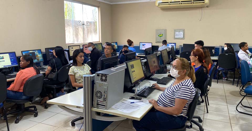 Quatro cursos em andamento na Escola do Legislativo