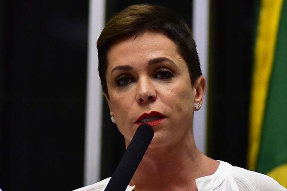 STJ manda Justiça do Rio analisar pedido de liberdade de ex-deputada