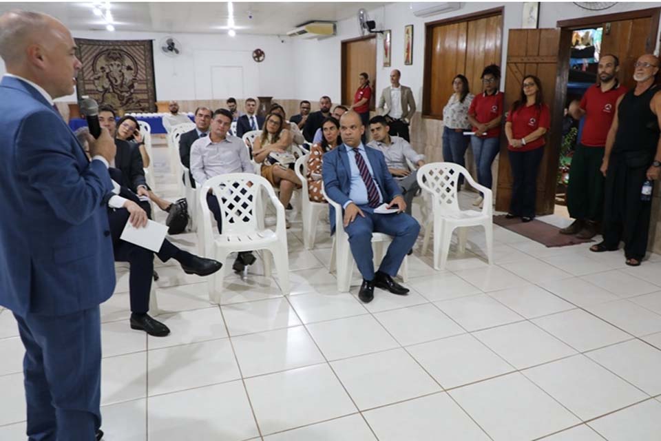 Comitiva do CNJ e representantes do GMFs conhecem o método Acuda