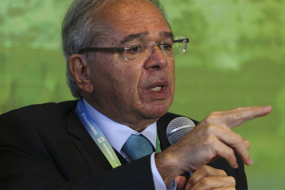 Ministro diz que governo está atuando para reduzir impostos e inflação