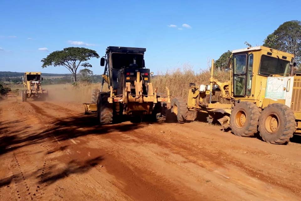 Estradas no sul de Rondônia recebem melhorias para maior escoamento da produção agropecuária