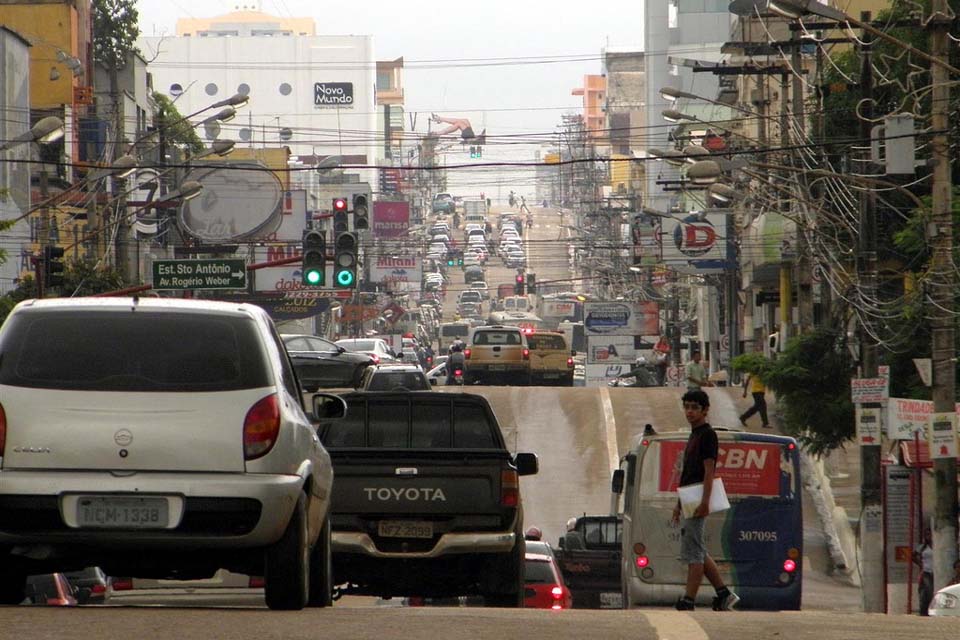 Trânsito de Porto Velho clama por campanhas educativas, orientação, fiscalização e punição para os irreverentes  