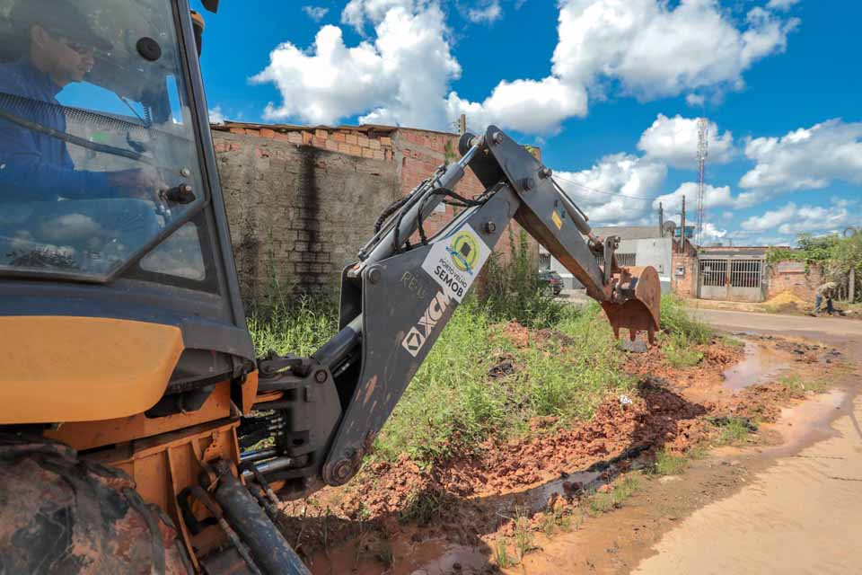 Mês de abril encerra com obras em bairros de Porto Velho