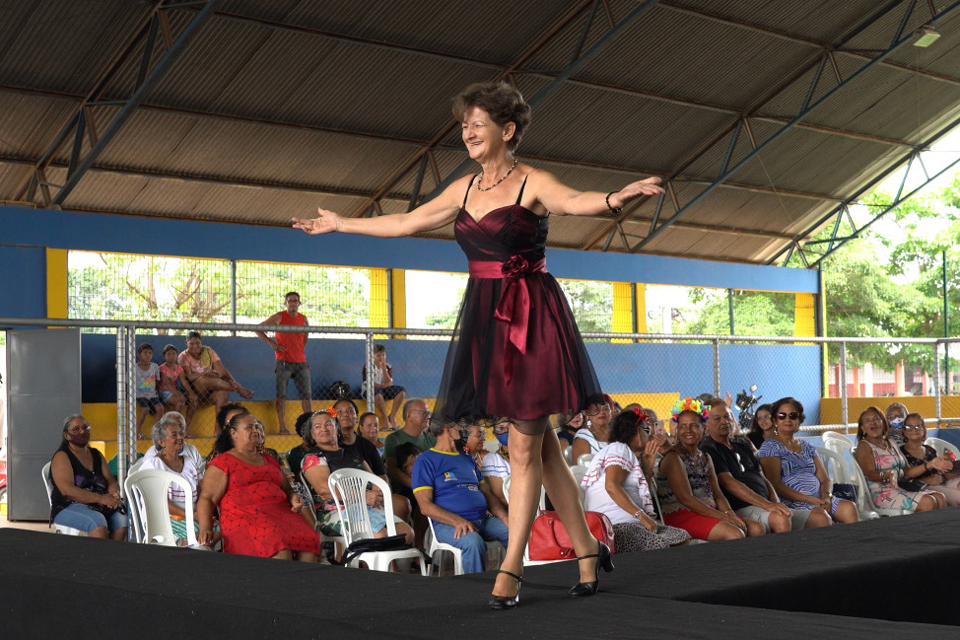 Idosos do Projeto Viver Ativo se preparam para mais uma edição do concurso de miss e mister