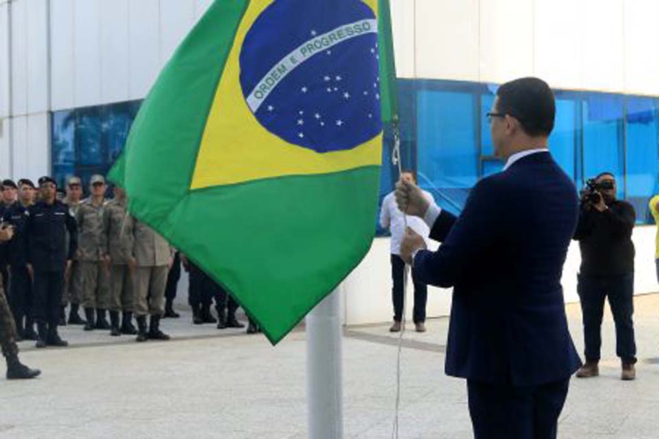 Governo de Rondônia enaltece o Dia da Pátria e homenageia profissionais da saúde e segurança pública