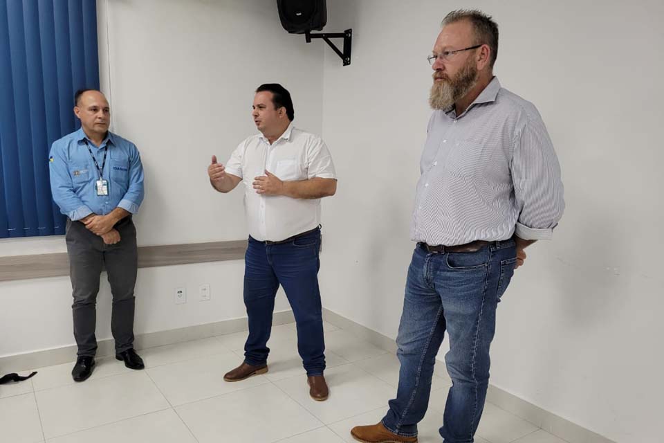 Deputado Luís do Hospital participa de reunião com diretoria da IDARON em Ariquemes