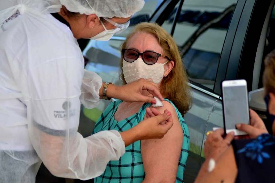  Seis novas faixas etárias podem se vacinar nesta semana contra a covid-19