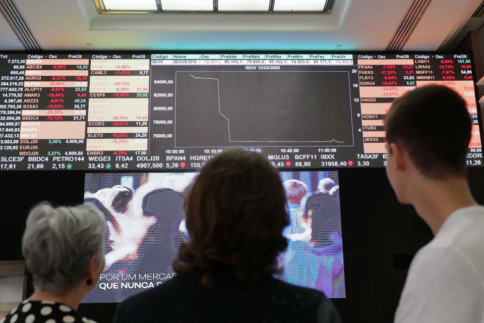 Índice Nikkei tem alta após quatro dias de queda