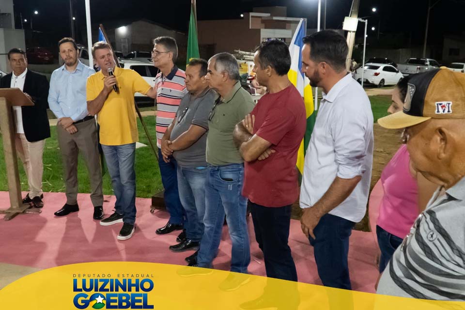 Deputado Luizinho Goebel inaugura praça que homenageia pioneira do município de Vilhena