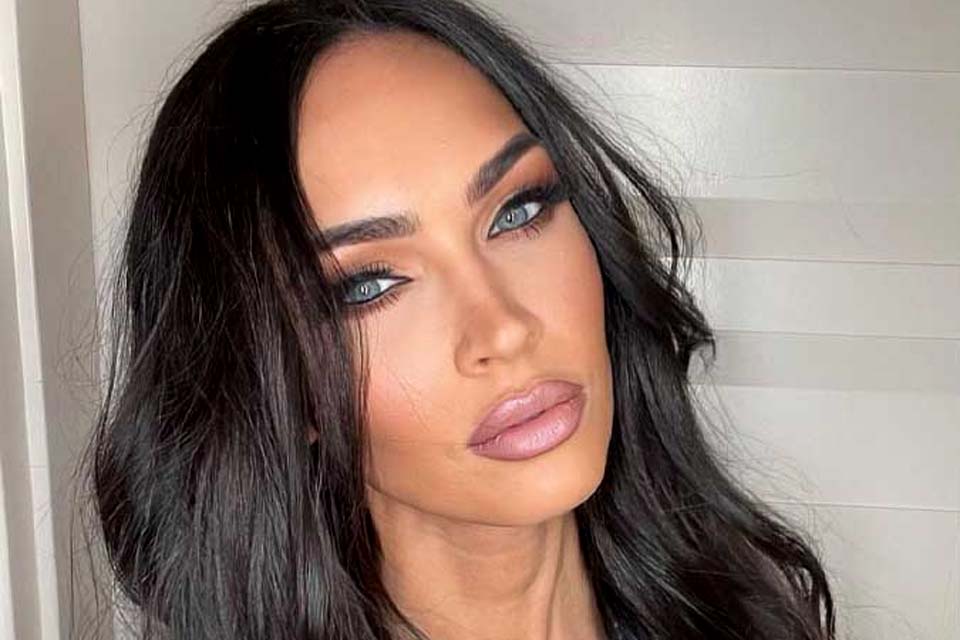 Após revelar detalhe ousado do seu look, Megan Fox recebe críticas na web