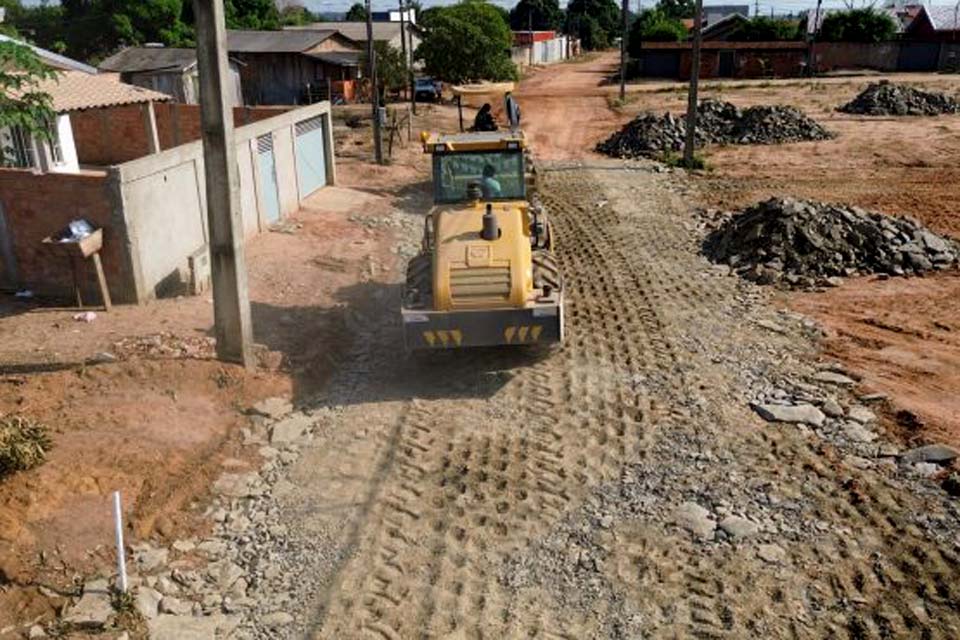 Obras avançam na preparação de ruas do bairro Boa Esperança em Ji-Paraná