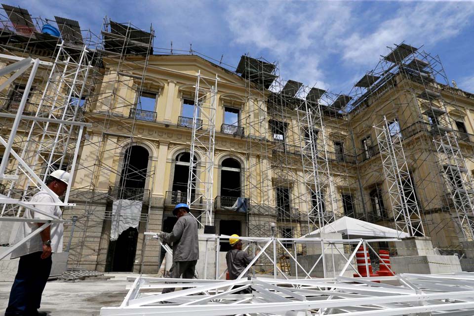 Museu Nacional reabrirá parcialmente em 2022