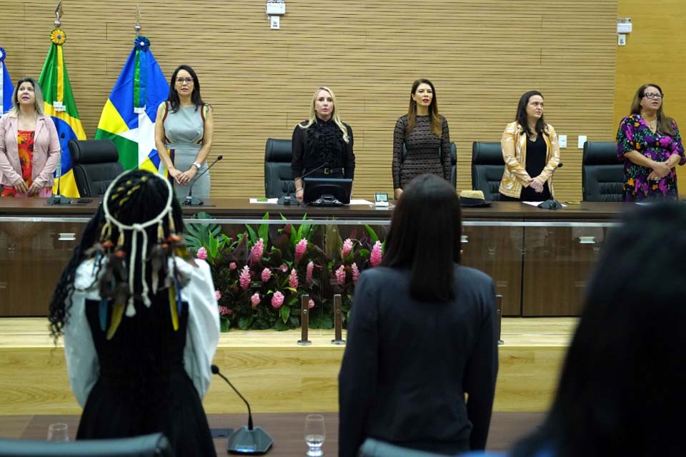 Sessão Solene na ALE-RO faz homenagem às mulheres que promovem avanços e conquistas para o gênero feminino