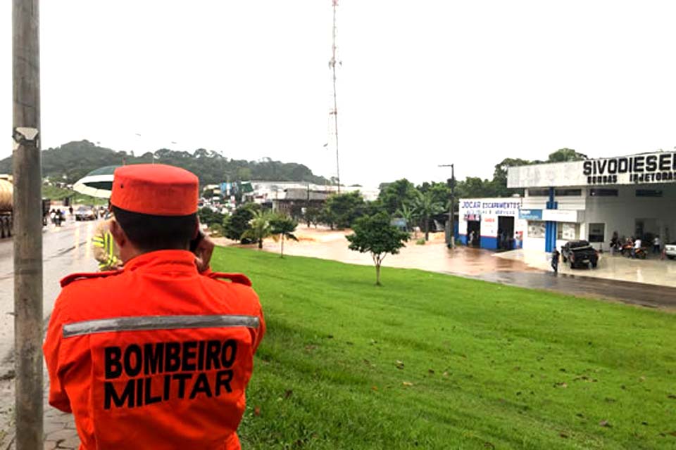 Rápida ação do Corpo de Bombeiros Militar auxilia população da Estância Turística 