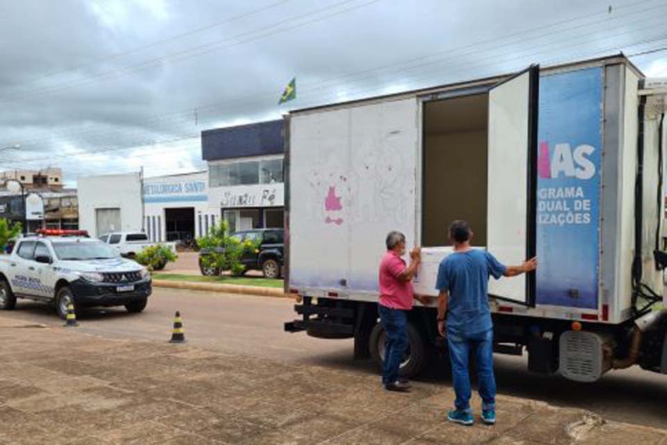 Mais de três mil doses de vacina contra Covid-19 são entregues à Regional de Saúde 