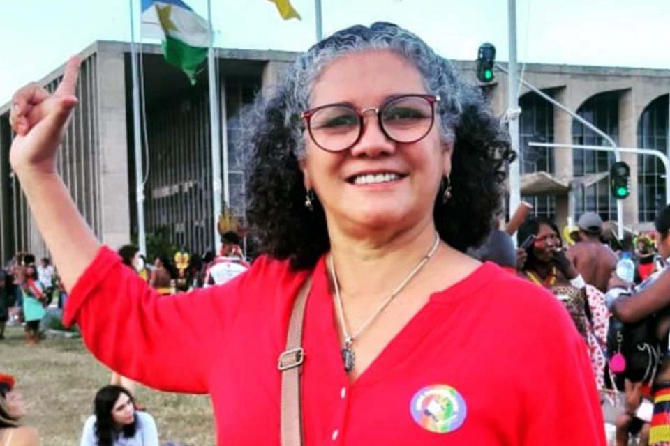 Ex-senadora Fátima Cleide lança sua pré-candidatura à Câmara Federal na sede do Sintero em Porto Velho