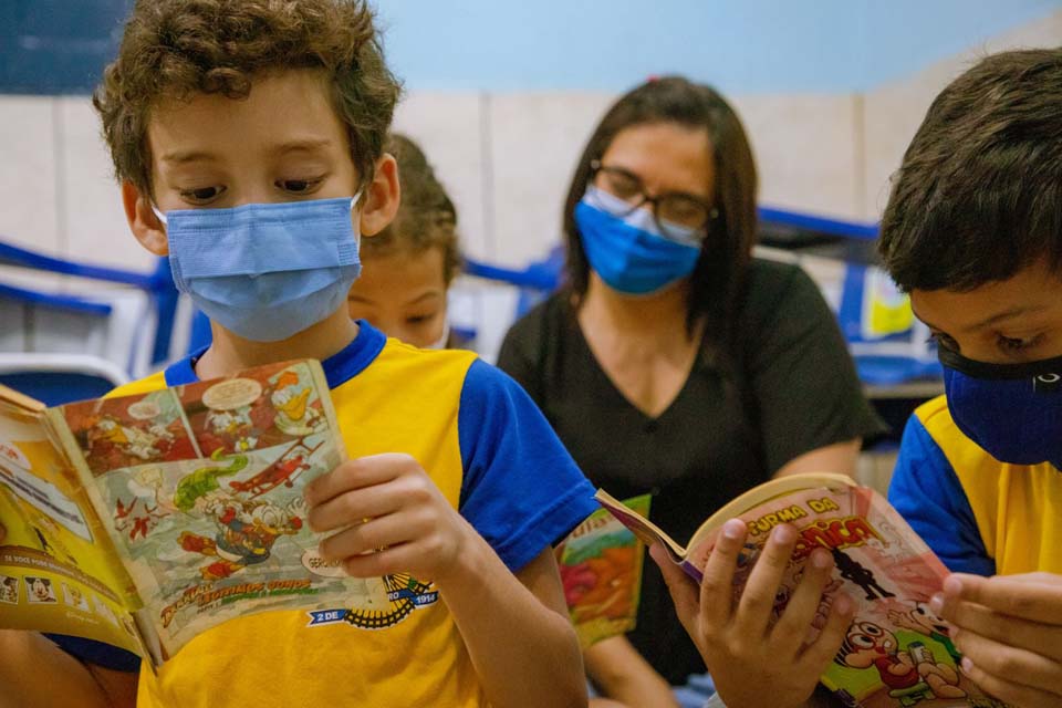 Professores do programa Alfabetiza Porto Velho passam por capacitação