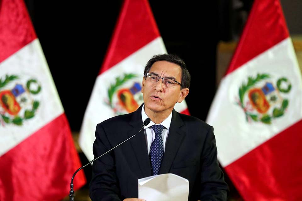 Congresso do Peru aprova impeachment do presidente do país